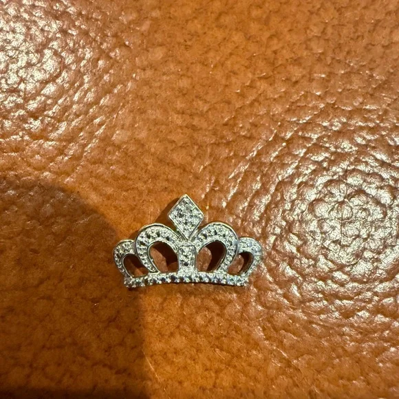 10K gold Rhodium Plated + 1 small diamond small crown necklace charm - Picture 4 of 9